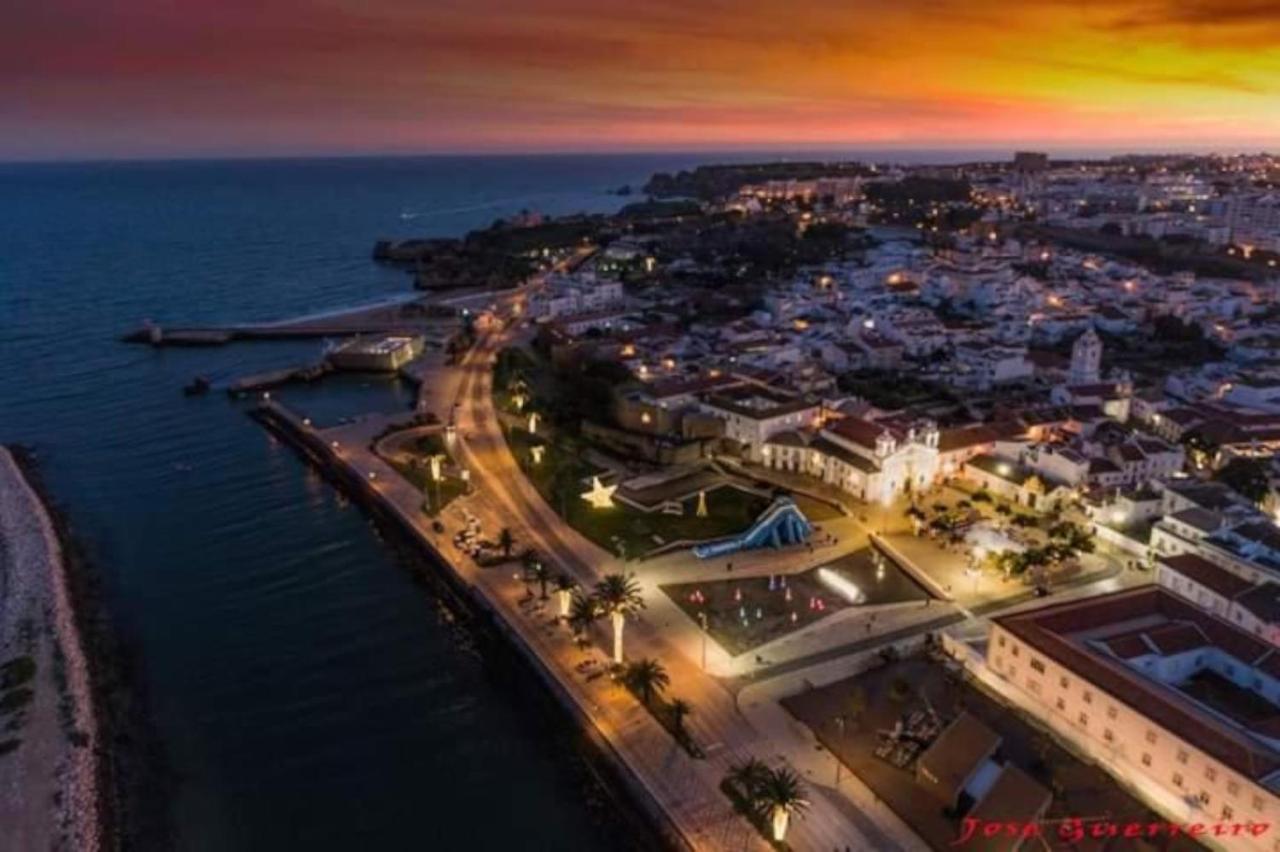 Marina Park Garden In لاغوس المظهر الخارجي الصورة